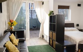 Chelsea Private Garden Maisonette